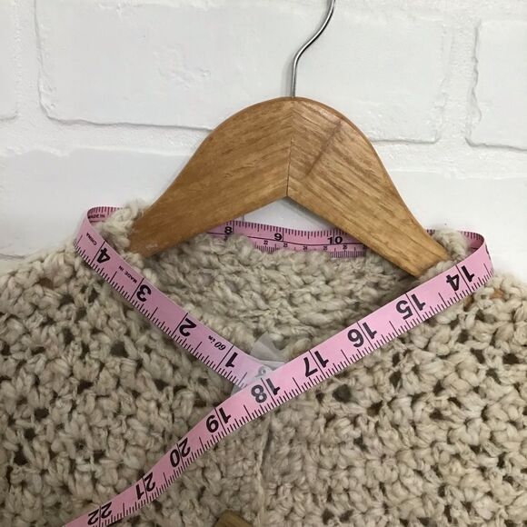 VINTAGE Ruanacrochet handcrafted knit poncho fringe bohemian beige cloak neutral - Picture 7 of 12